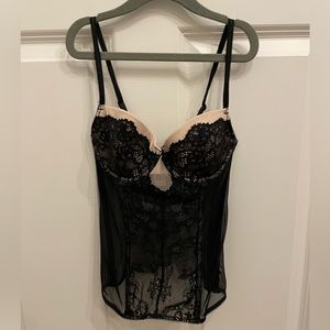 Victoria's Secret bustier black lace & nude with boning. Size 32B